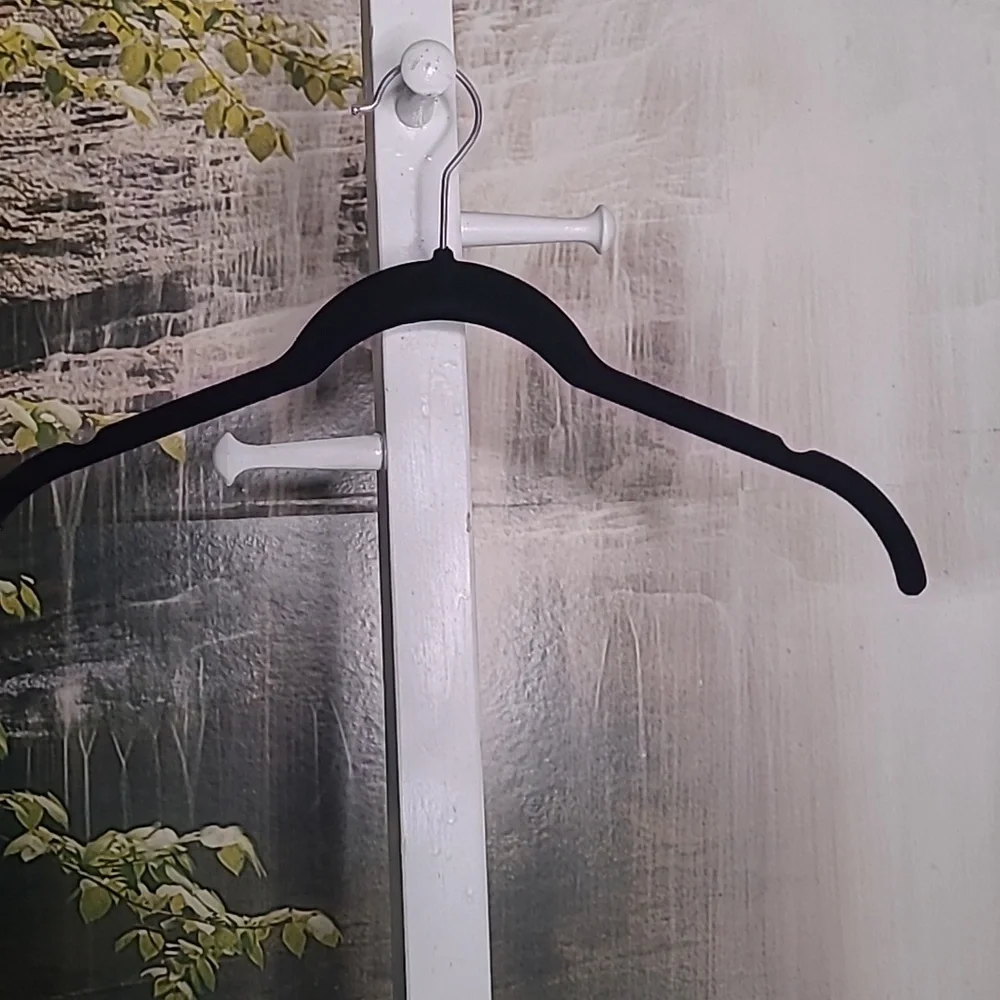 New! Set of 20 black velvet shirt dress hangers nonslip with swivel hooks